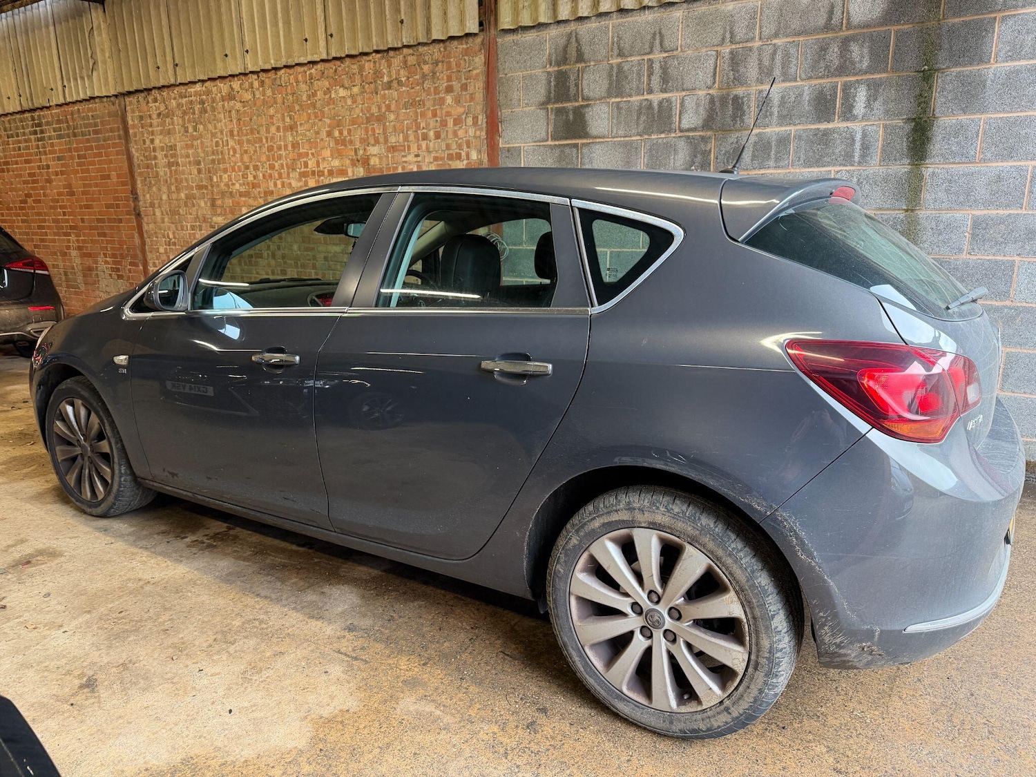 Used Vauxhall Astra 2013 for sale - 77490085: Photo 7