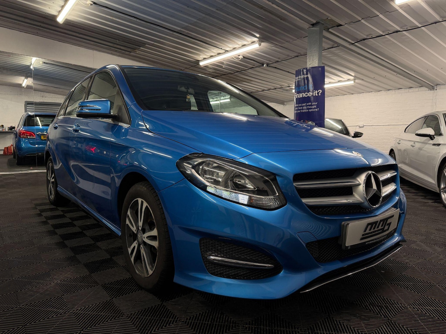 Used Mercedes-Benz B Class 2016 for sale - 77625975: Photo 3