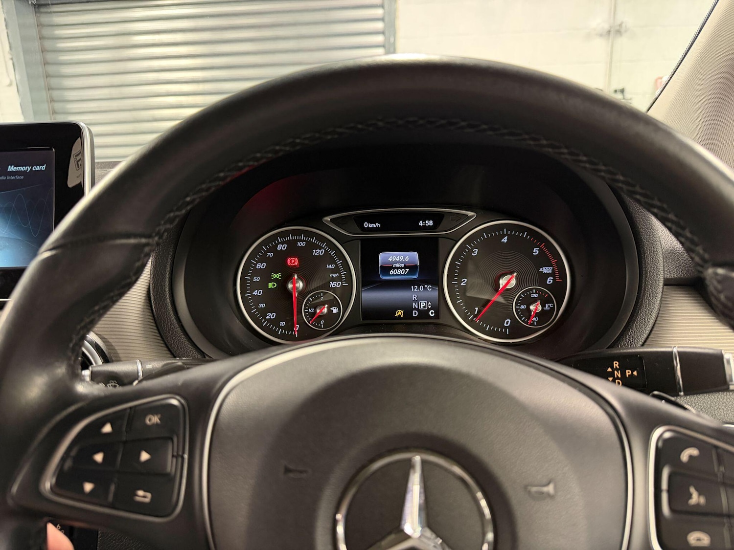 Used Mercedes-Benz B Class 2016 for sale - 77625975: Photo 38