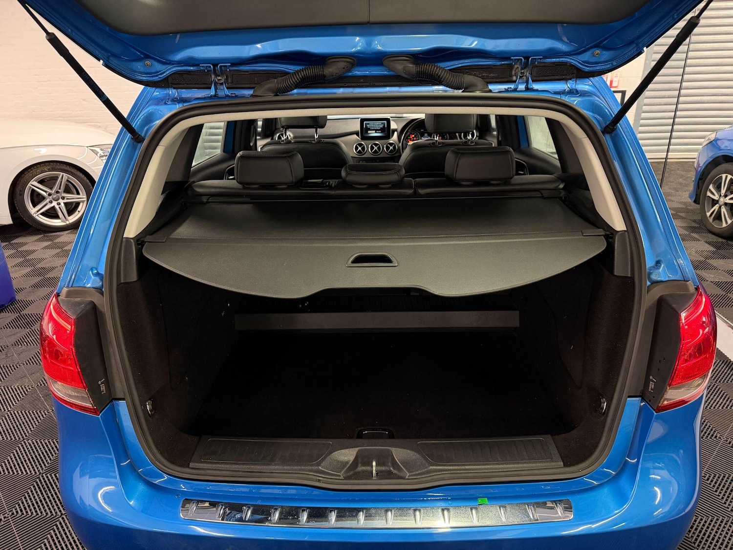 Used Mercedes-Benz B Class 2016 for sale - 77625975: Photo 8