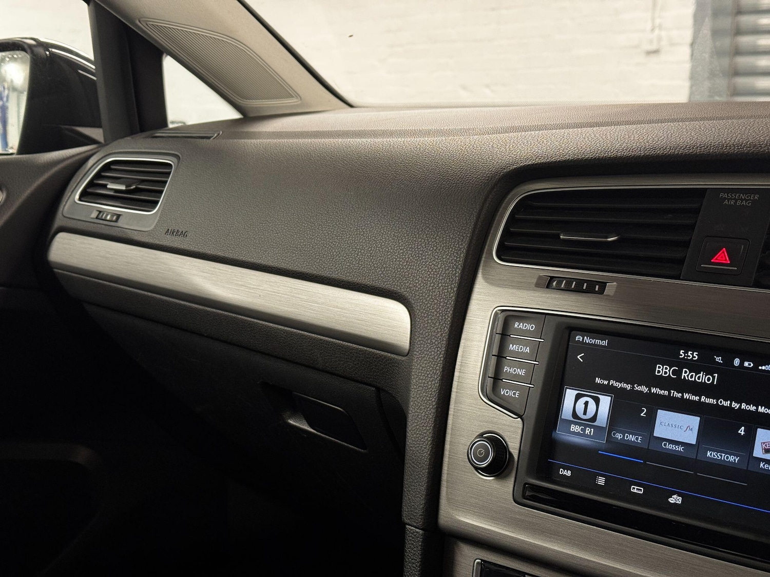 Used Volkswagen Golf for sale - 77925181: Photo 30