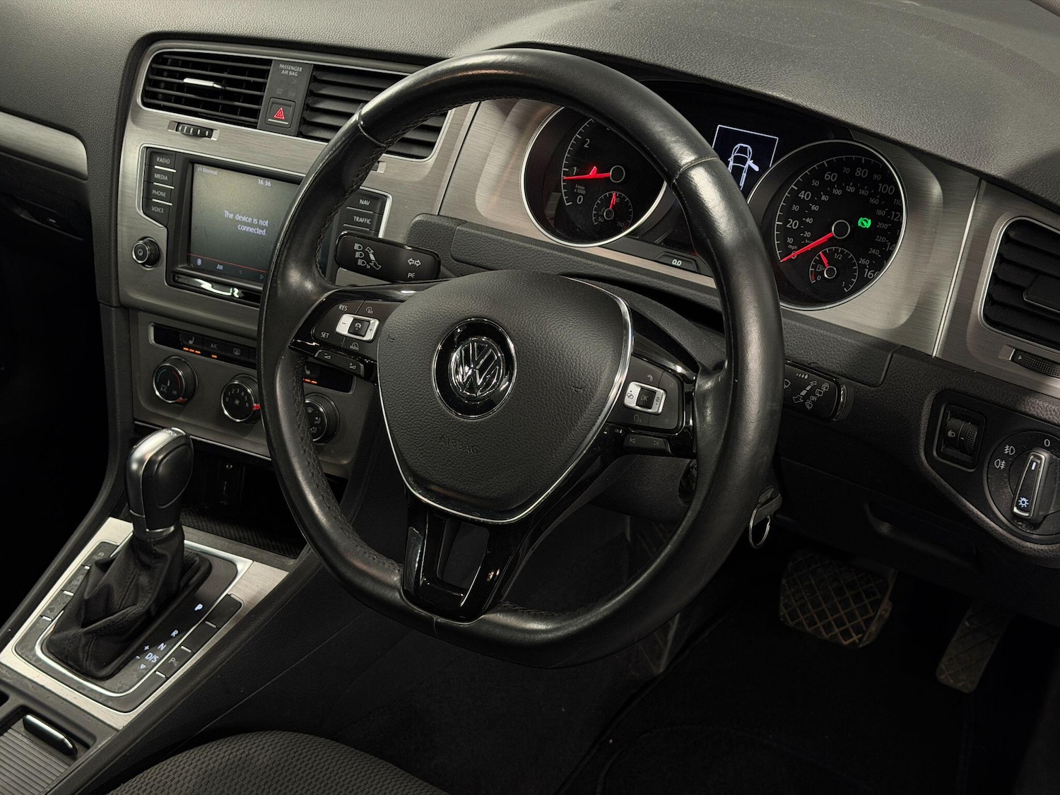 Used Volkswagen Golf for sale - 77925181: Photo 8