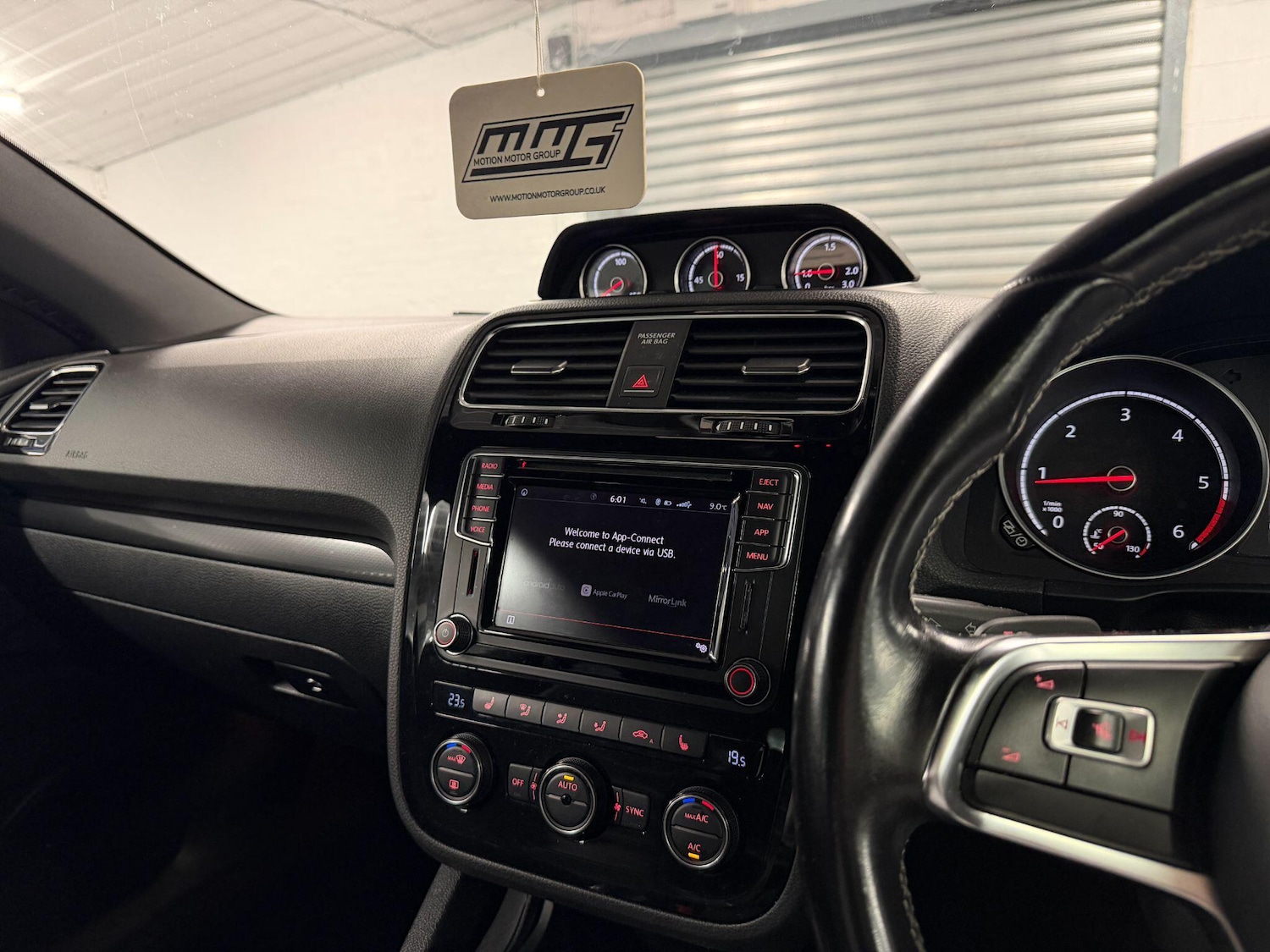 Used Volkswagen Scirocco 2017 for sale - 78204358: Photo 12