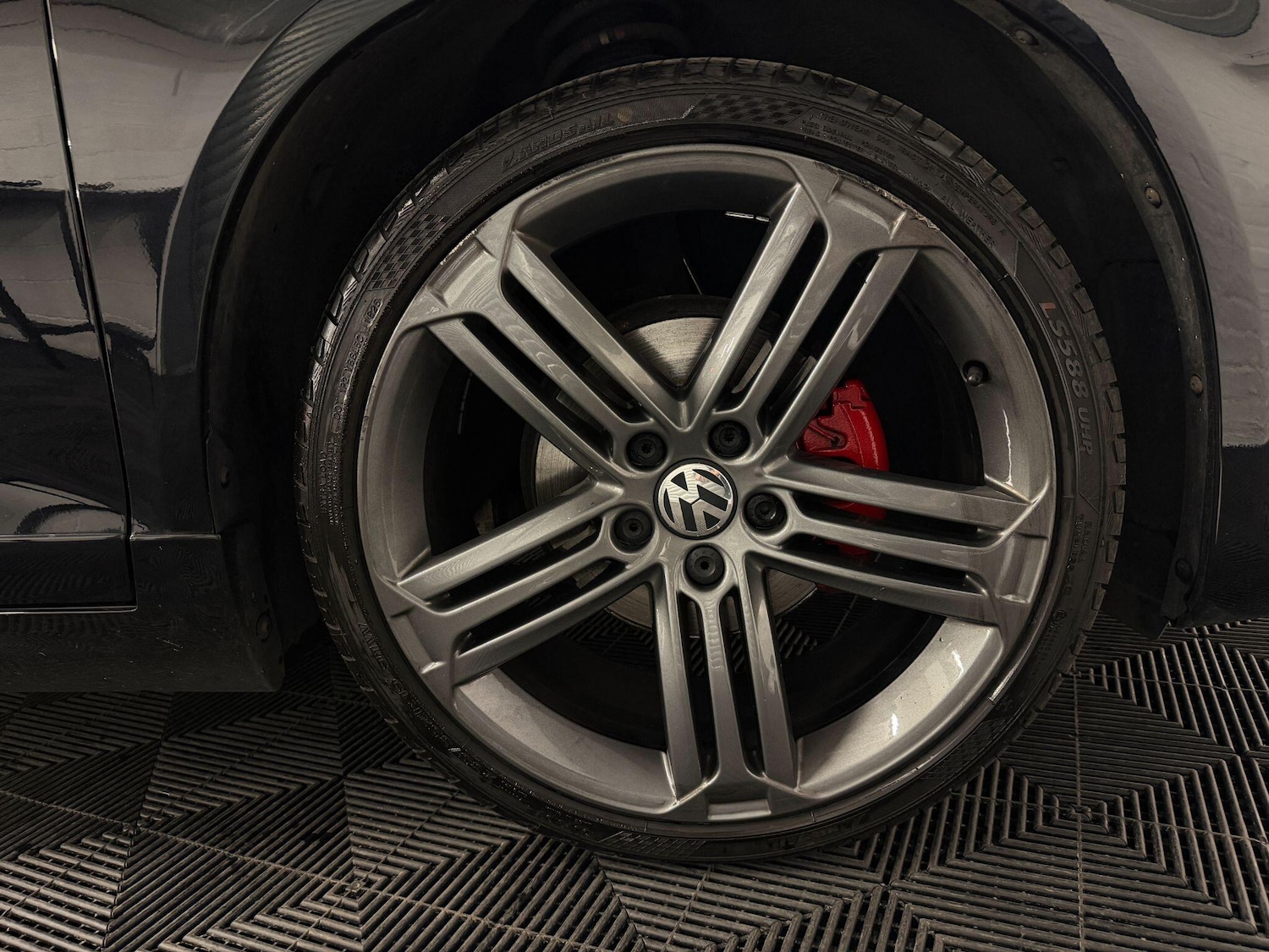 Used Volkswagen Scirocco 2017 for sale - 78204358: Photo 19