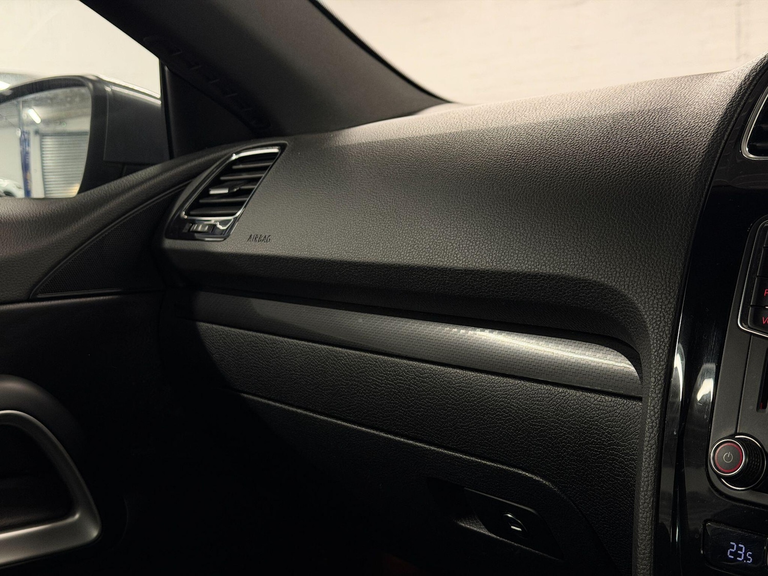 Used Volkswagen Scirocco 2017 for sale - 78204358: Photo 37