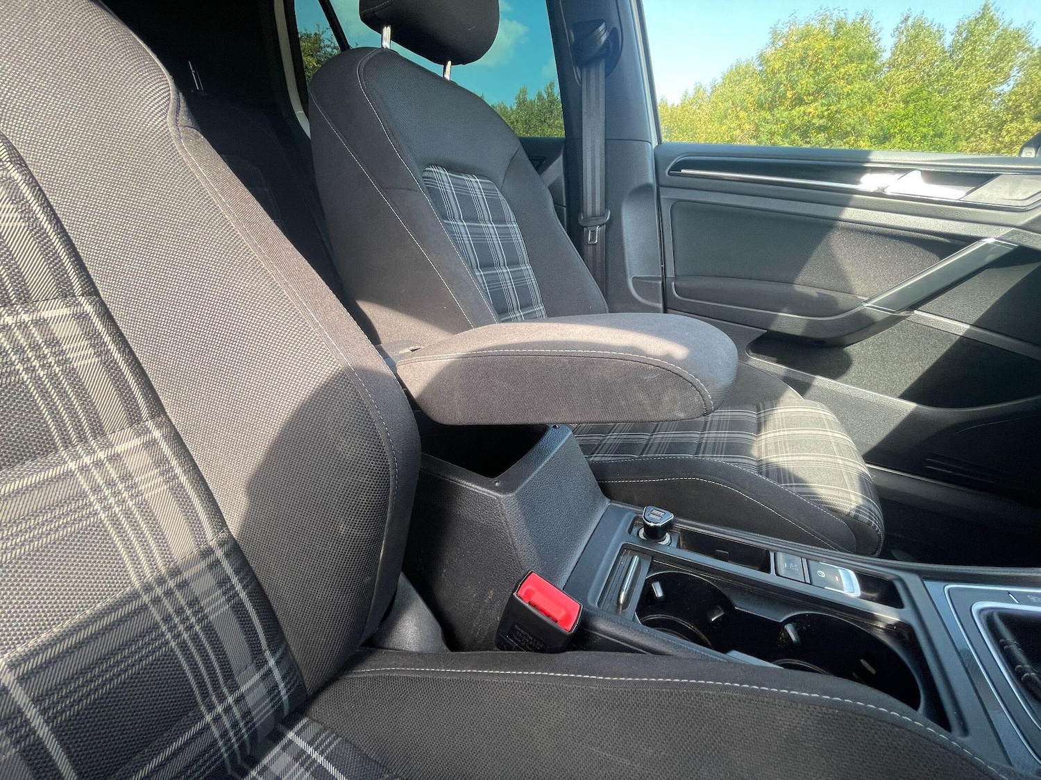 Used Volkswagen Golf 2014 for sale - 78007102: Photo 18