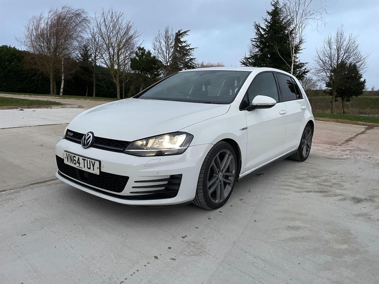 Used Volkswagen Golf 2014 for sale - 78007102: Photo 3