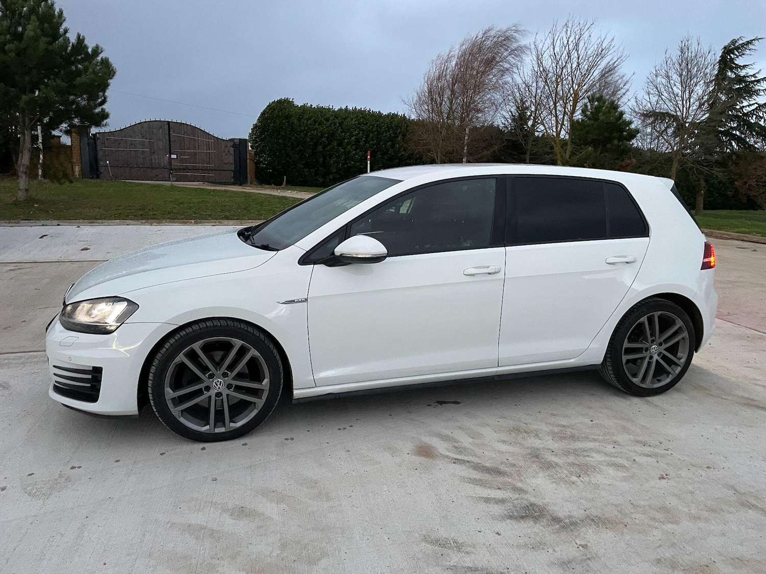 Used Volkswagen Golf 2014 for sale - 78007102: Photo 5