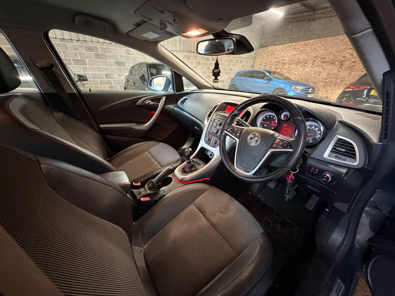 Used Vauxhall Astra for sale - 78214308: Photo 10