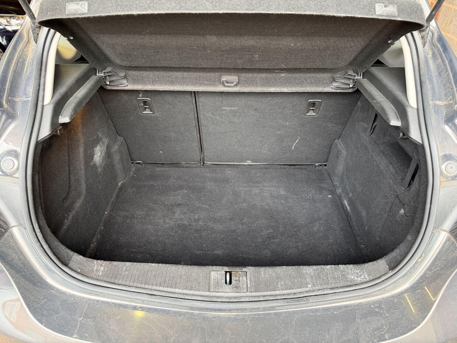 Used Vauxhall Astra for sale - 78214308: Photo 8