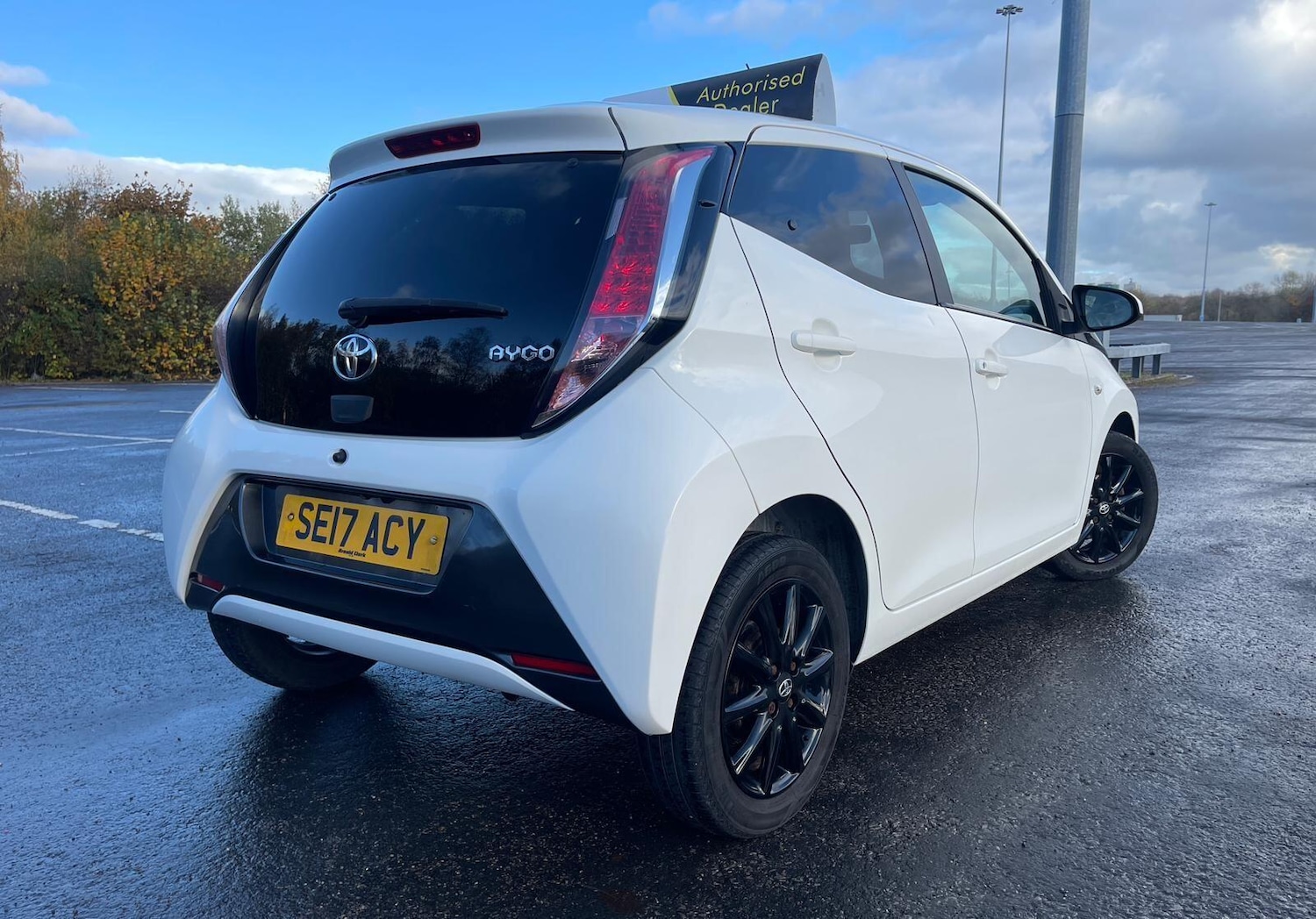 Used Toyota AYGO 2017 for sale - 76593430: Photo 11