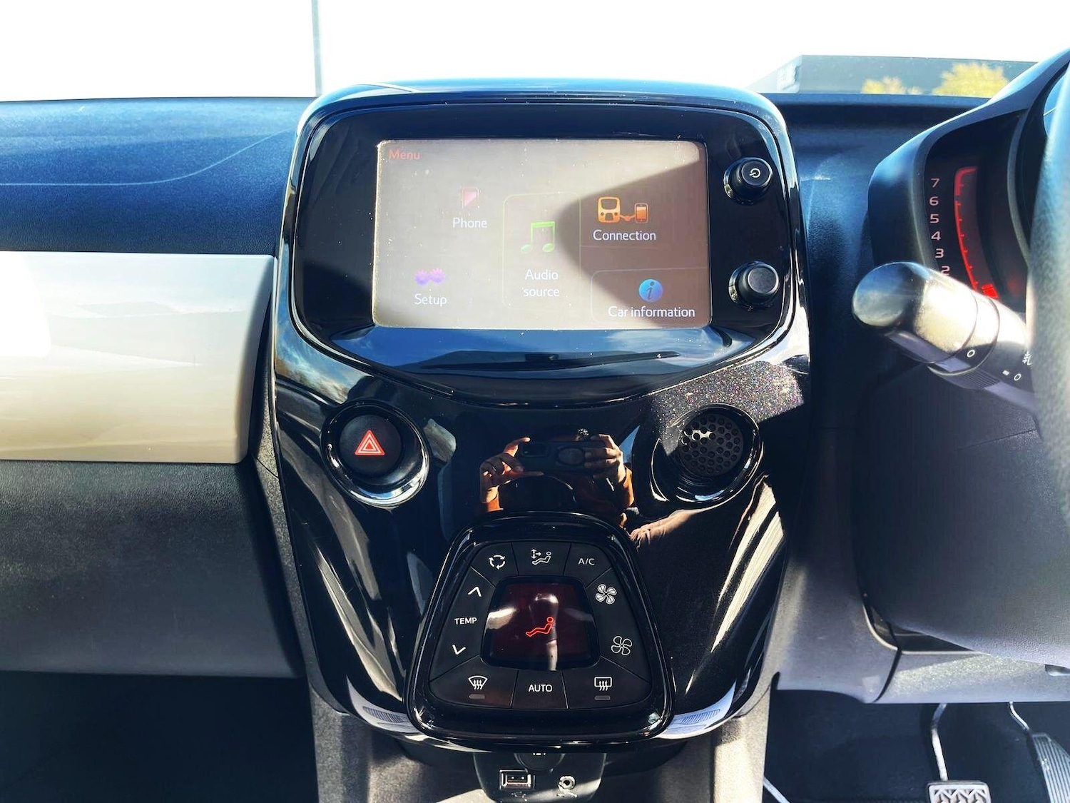 Used Toyota AYGO 2017 for sale - 76593430: Photo 37