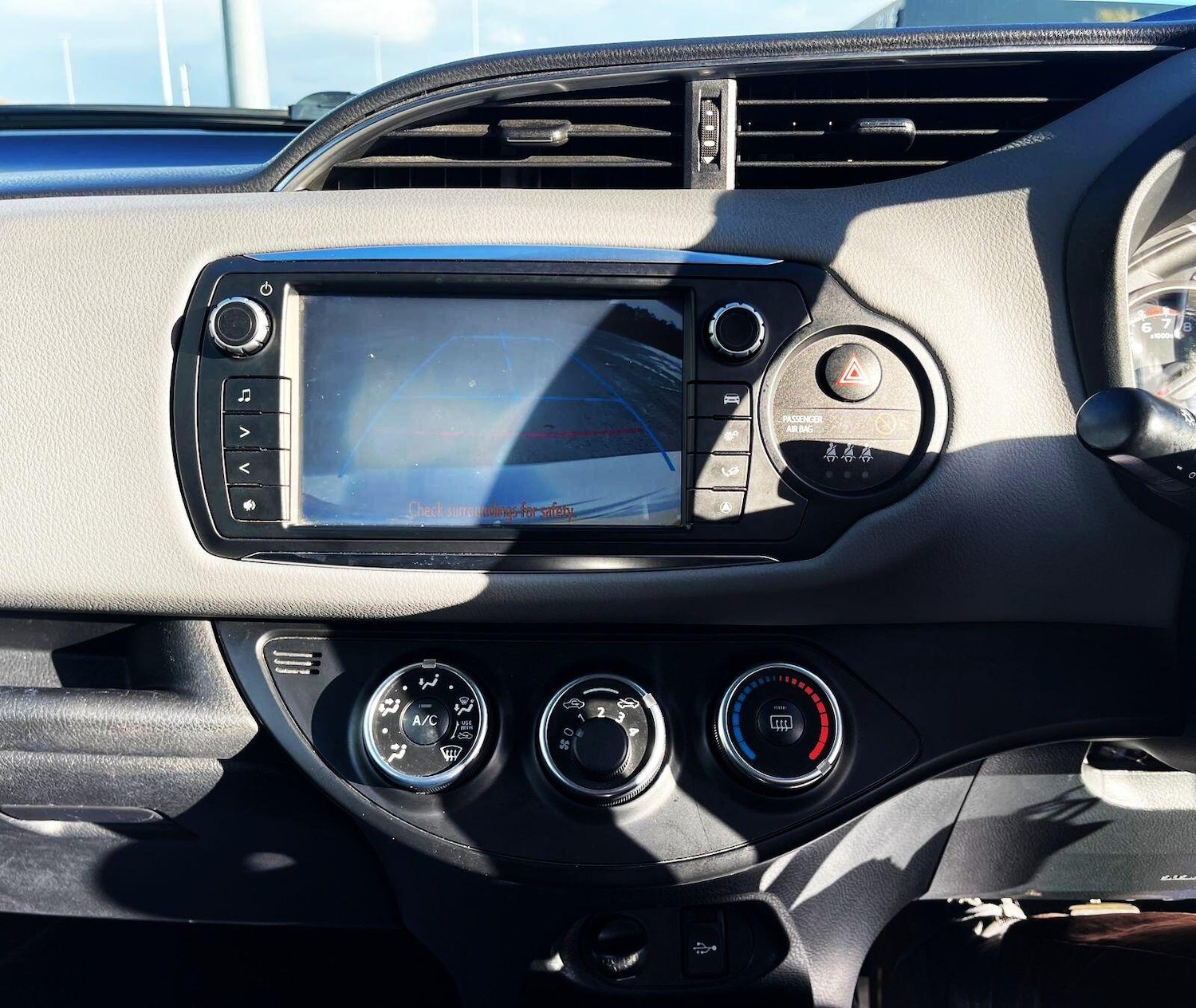 Used Toyota Yaris 2016 for sale - 76579886: Photo 33