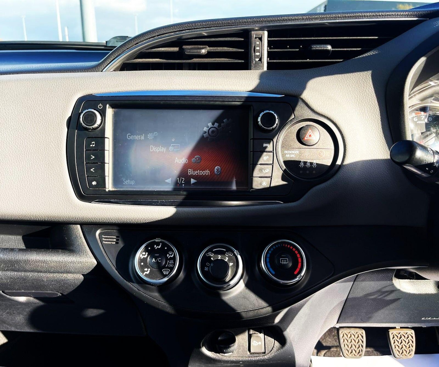 Used Toyota Yaris 2016 for sale - 76579886: Photo 39