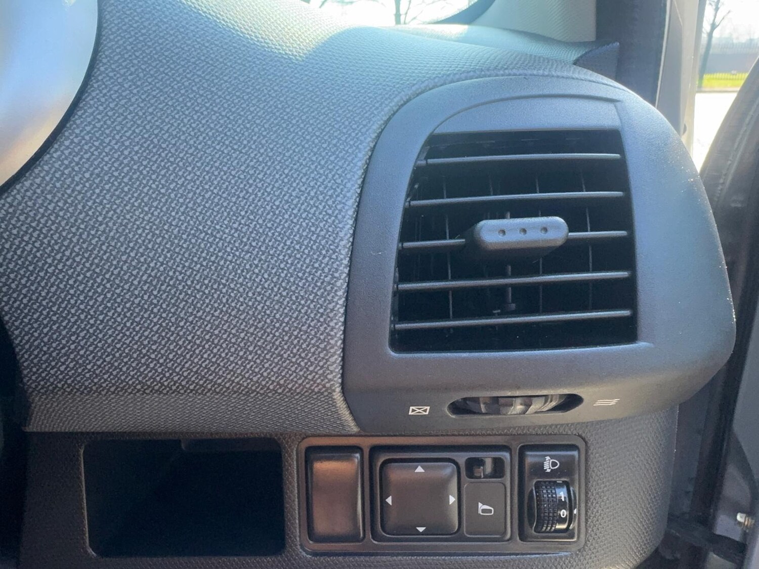 Used Nissan Micra 2004 for sale - 77932567: Photo 25