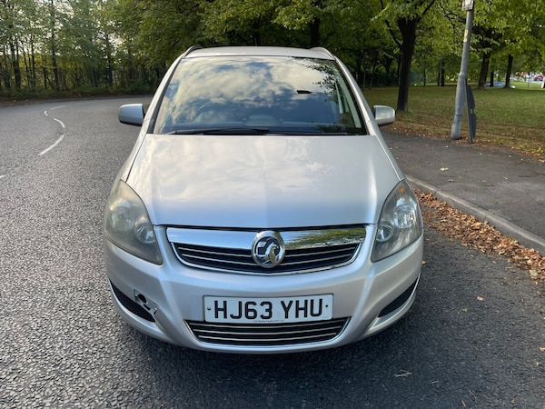Used Vauxhall Zafira 2013 for sale - 75972283: Photo 2