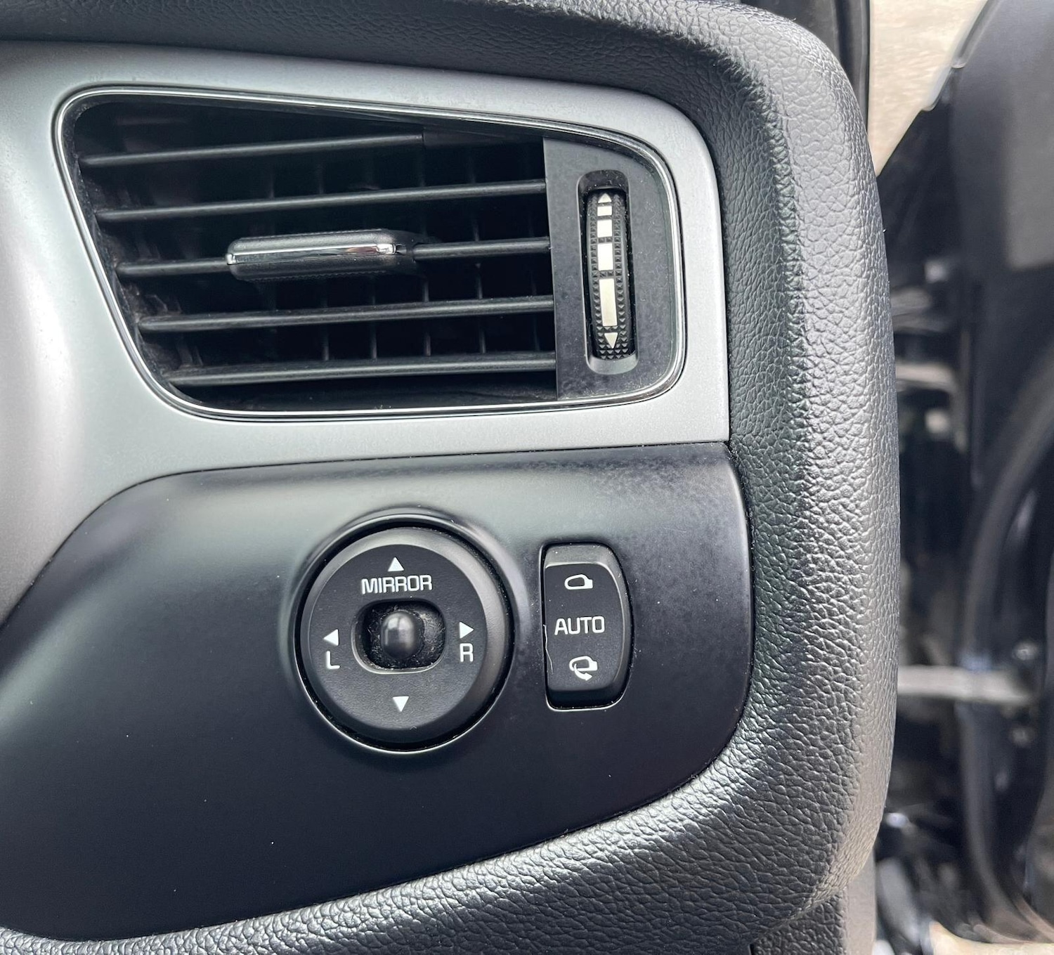 Used Kia Ceed 2014 for sale - 76623136: Photo 30