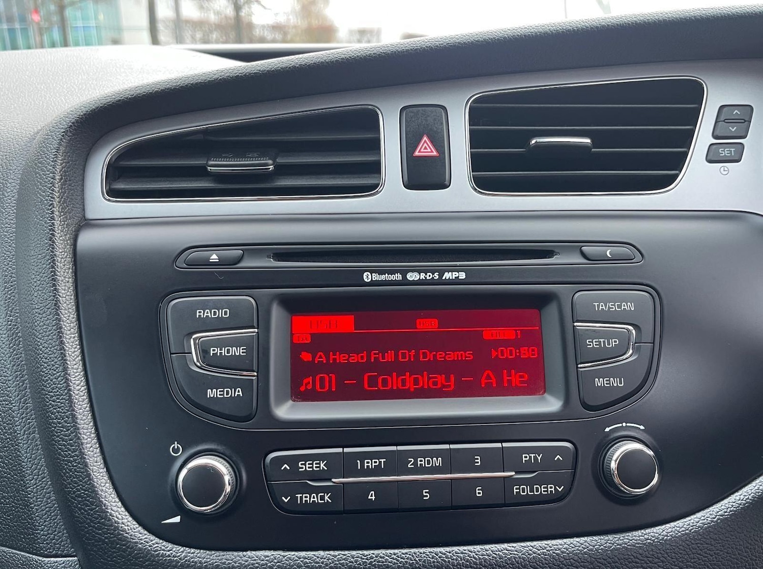 Used Kia Ceed 2014 for sale - 76623136: Photo 38