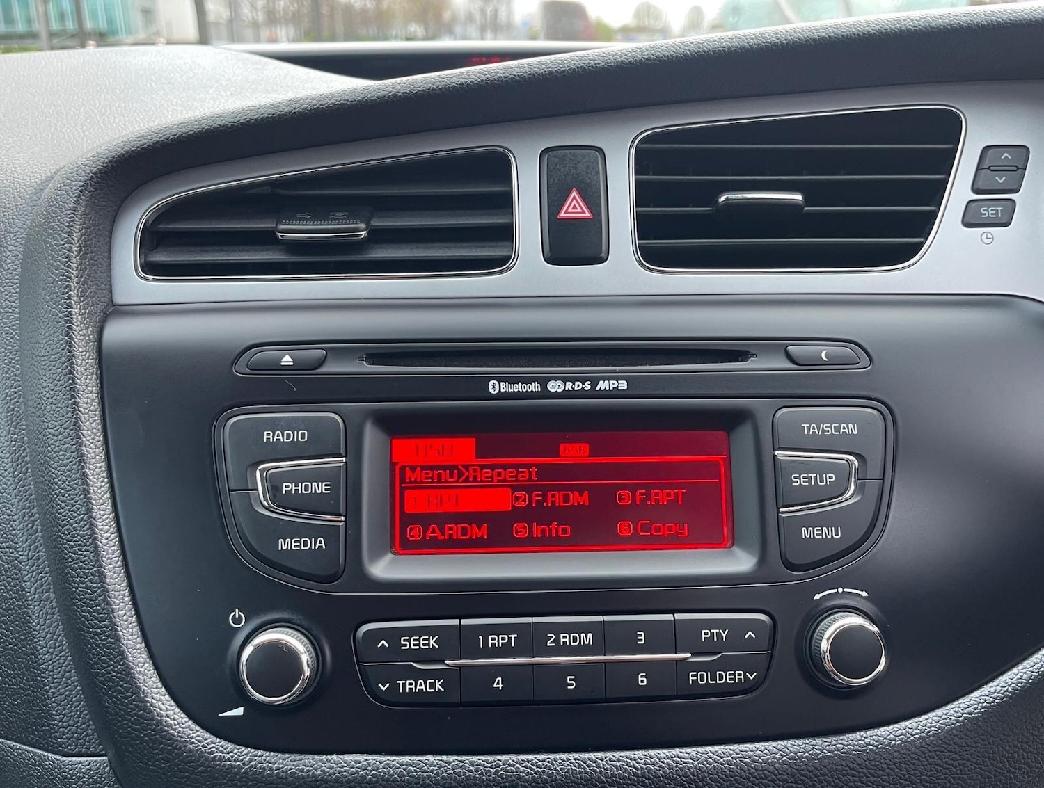 Used Kia Ceed 2014 for sale - 76623136: Photo 41