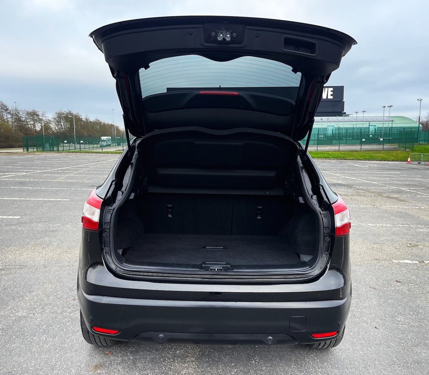 Used Nissan Qashqai 2016 for sale - 76984278: Photo 51