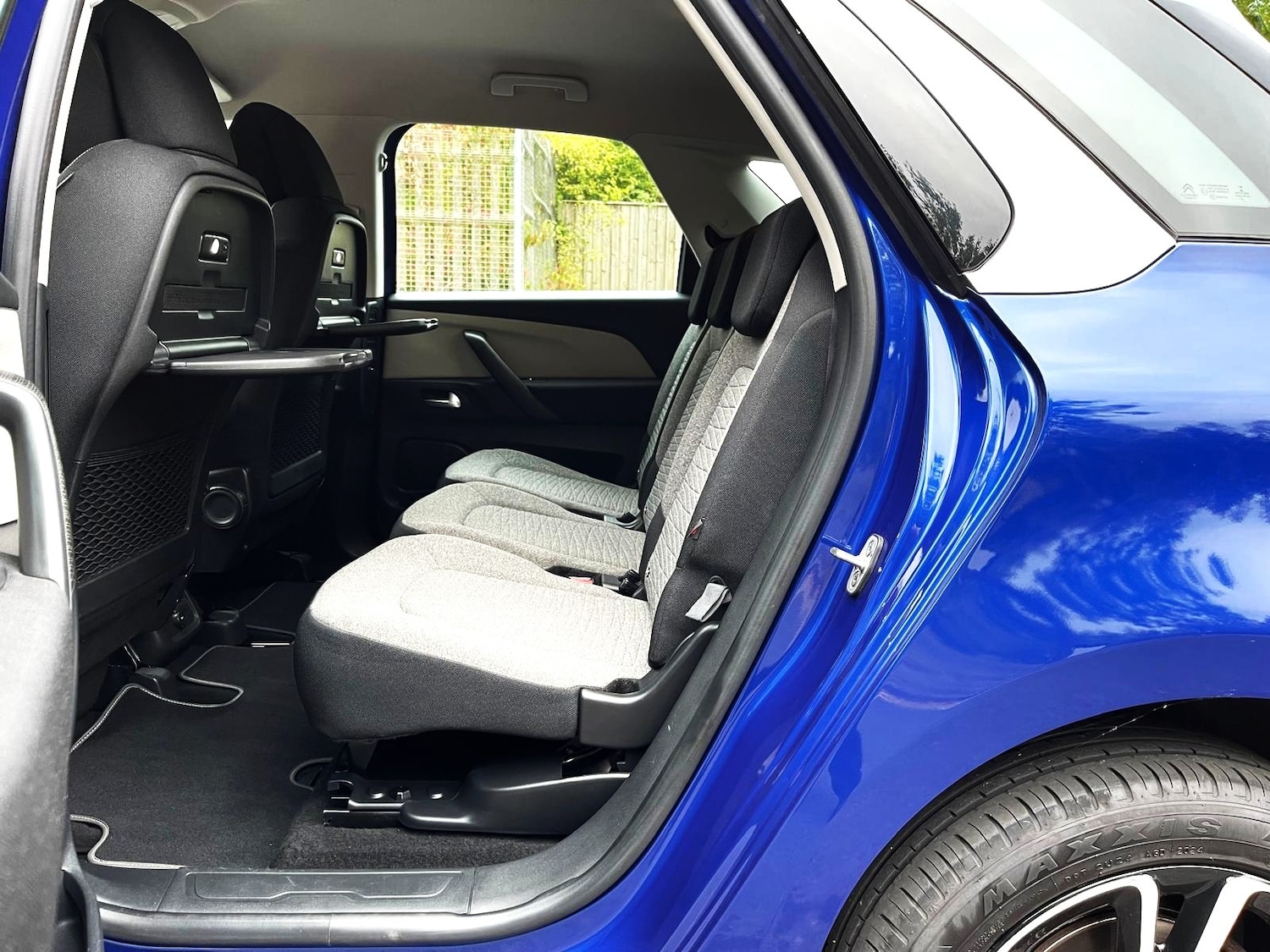 Vehicle 27