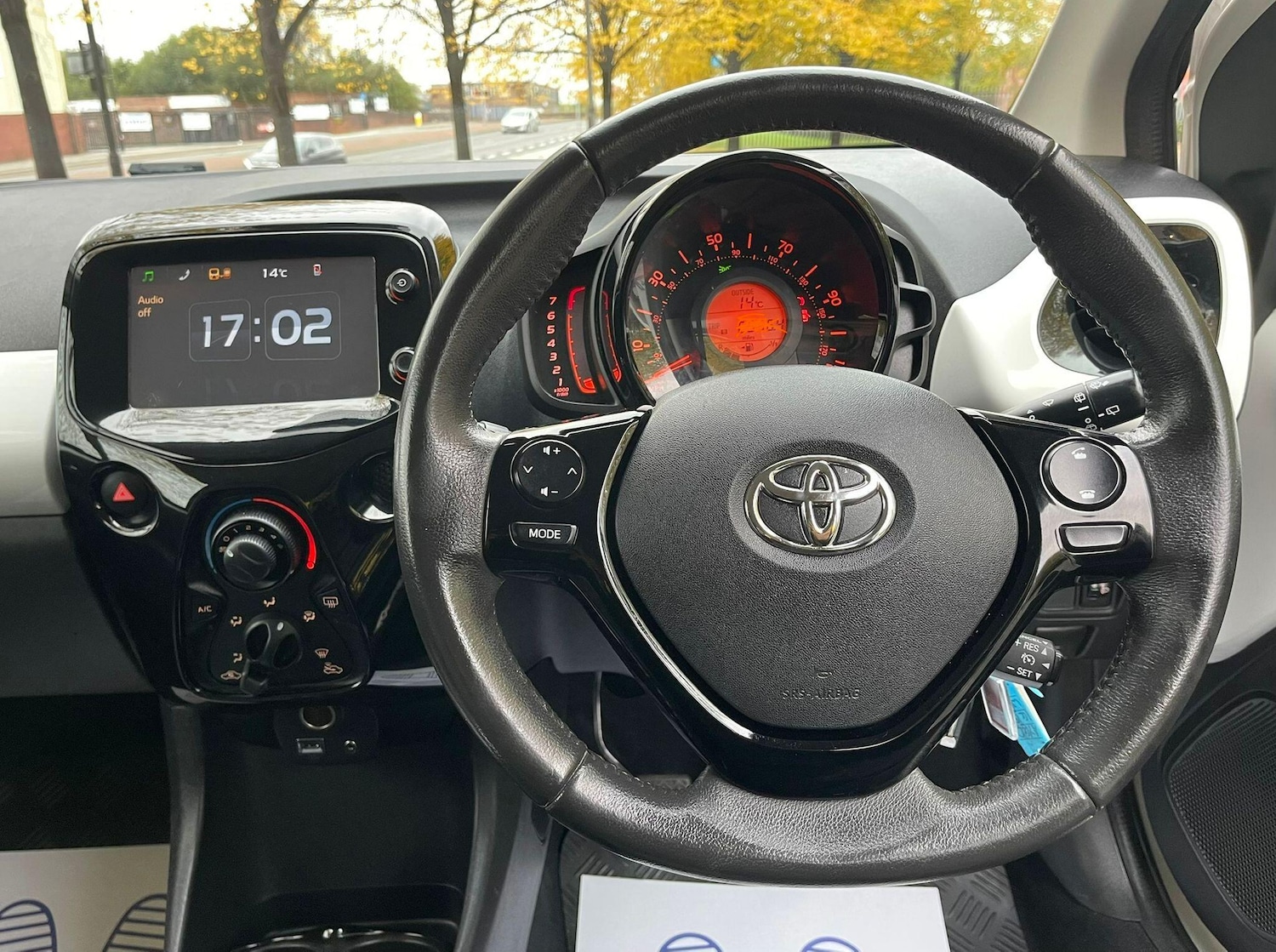 Used Toyota AYGO 2015 for sale - 76593418: Photo 30