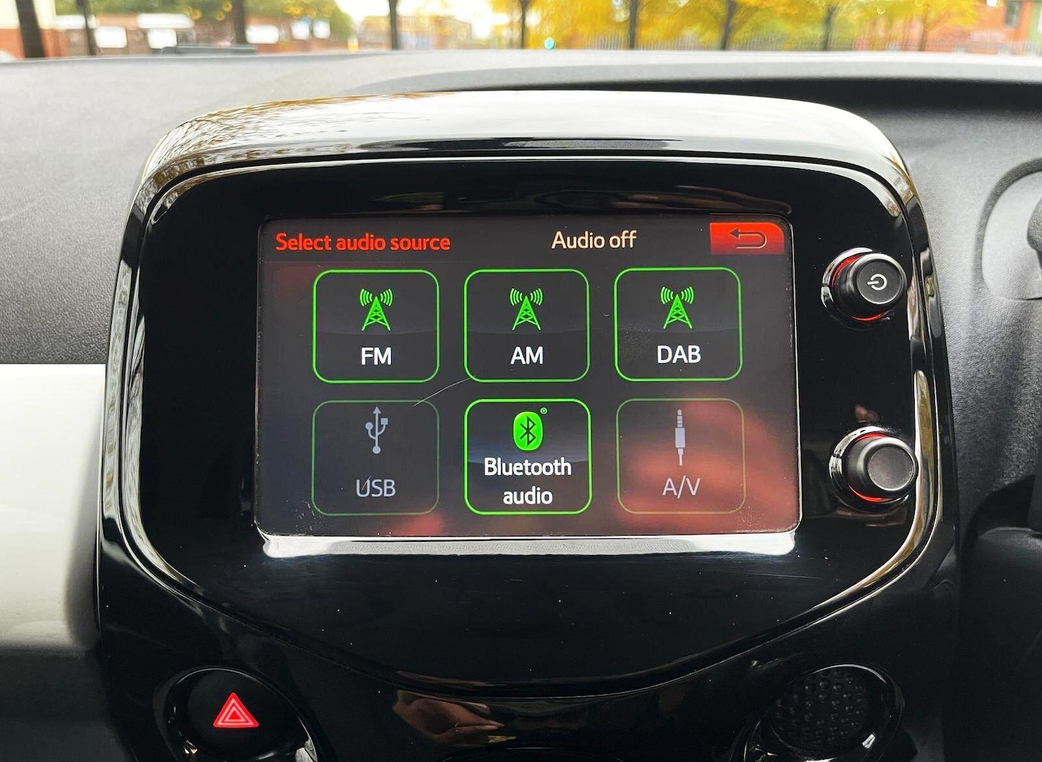 Used Toyota AYGO 2015 for sale - 76593418: Photo 32