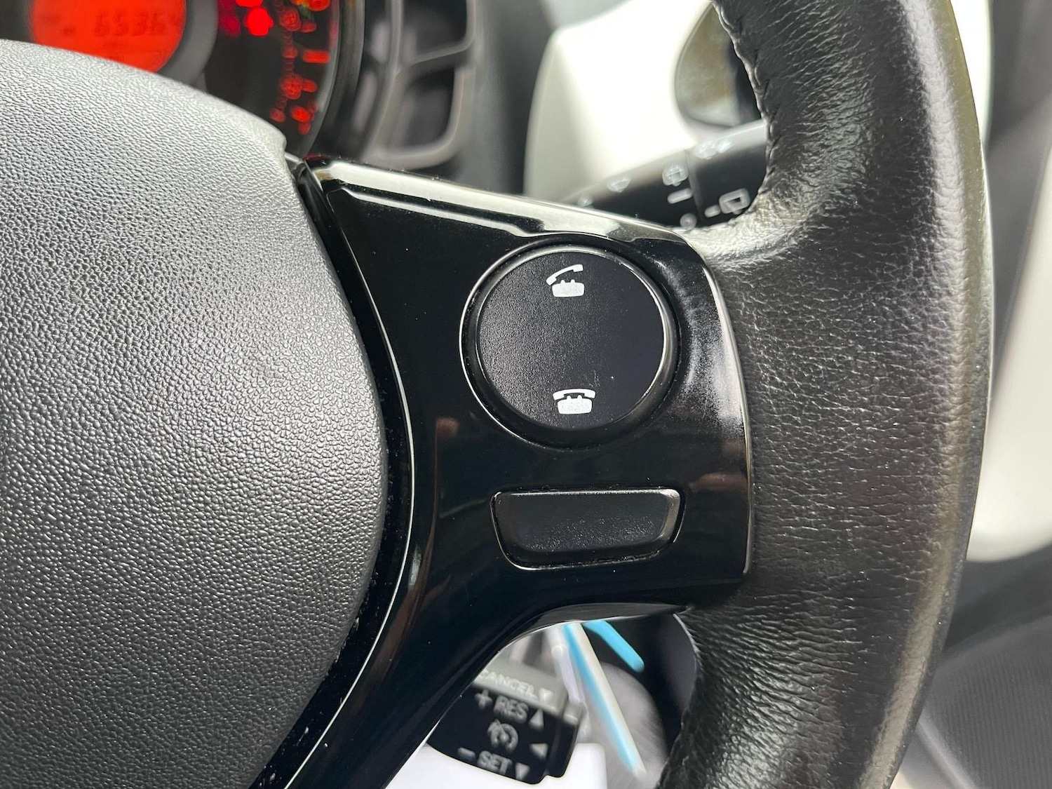 Used Toyota AYGO 2015 for sale - 76593418: Photo 39