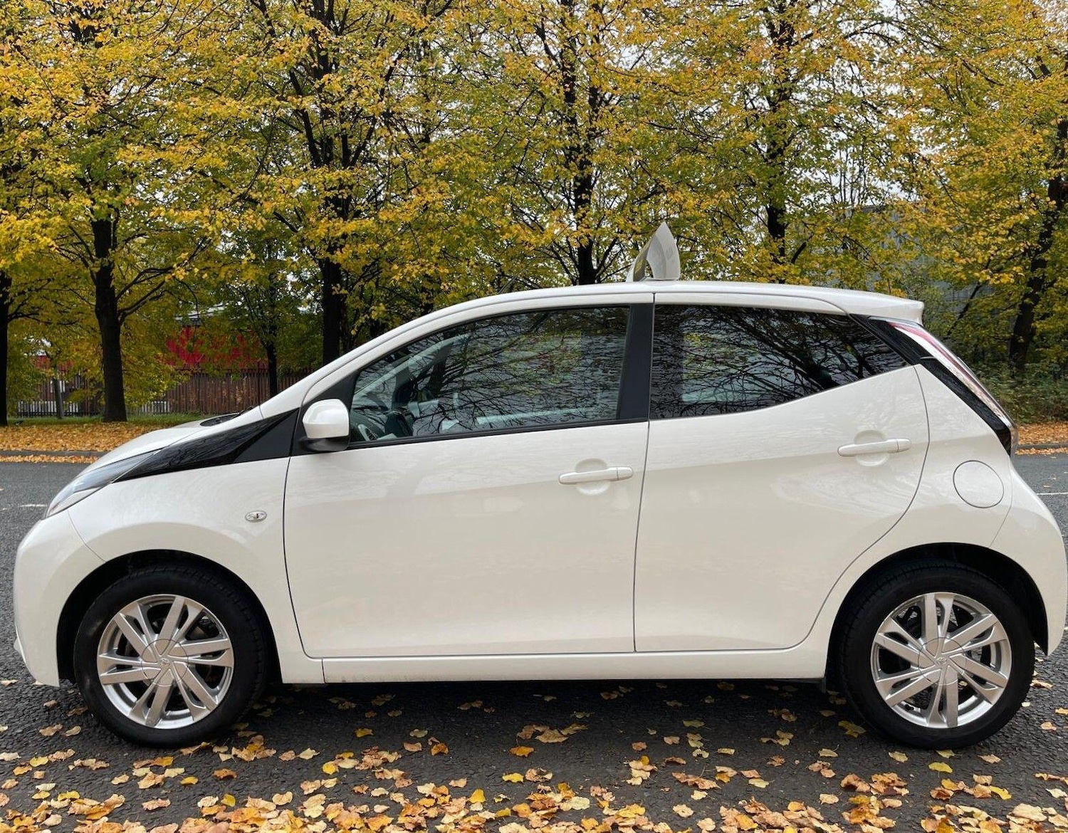 Used Toyota AYGO 2015 for sale - 76593418: Photo 4