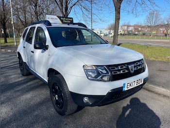 Used Dacia Duster 2017 for sale - 77702004: Photo
