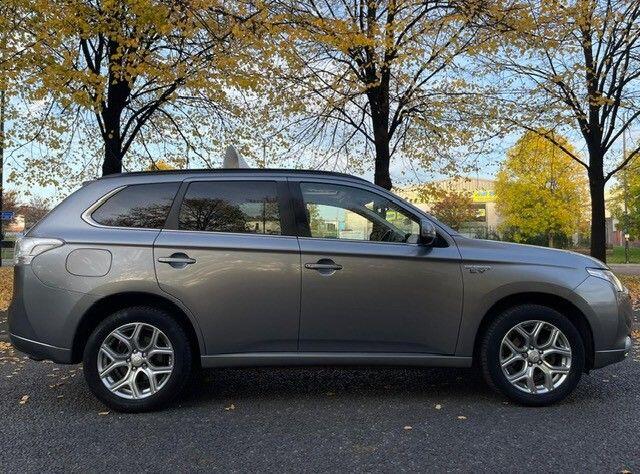 Used Mitsubishi Outlander 2015 for sale - 76593403: Photo 8