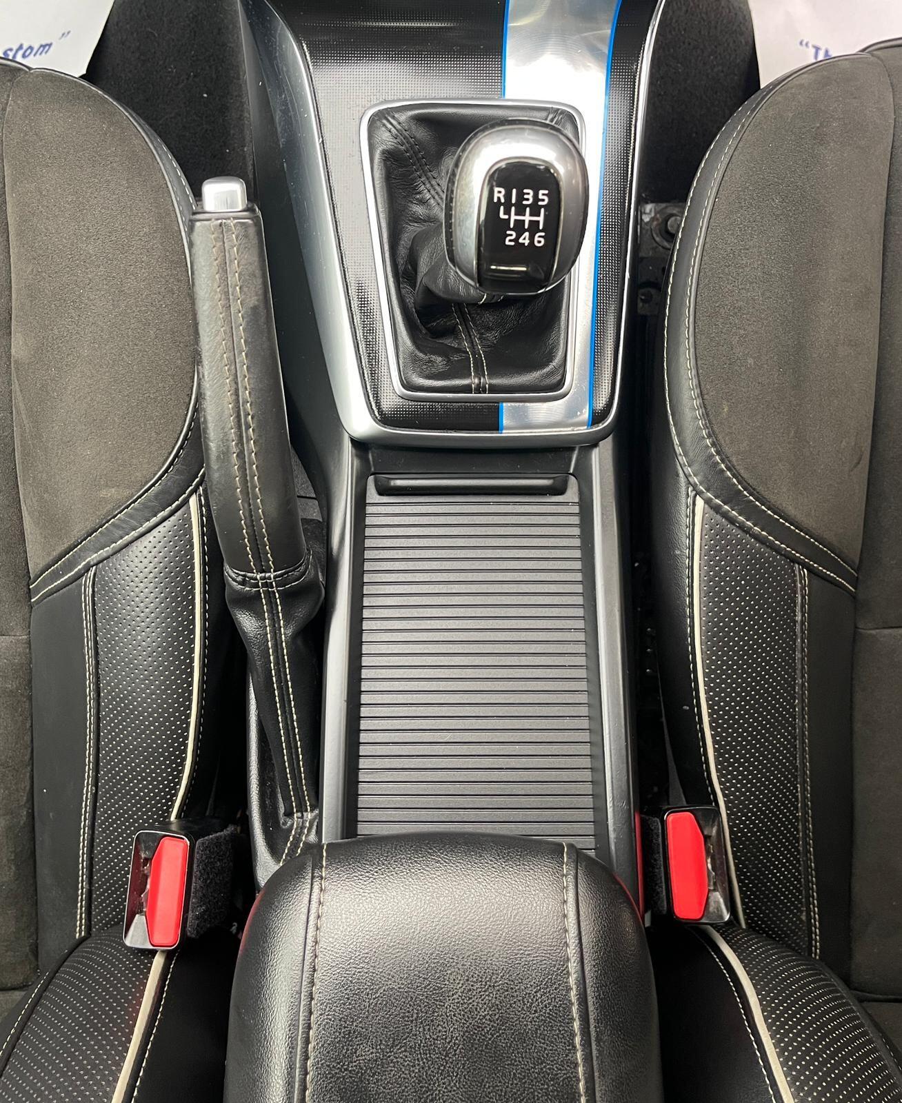 Used Volvo V40 2014 for sale - 76593414: Photo 17