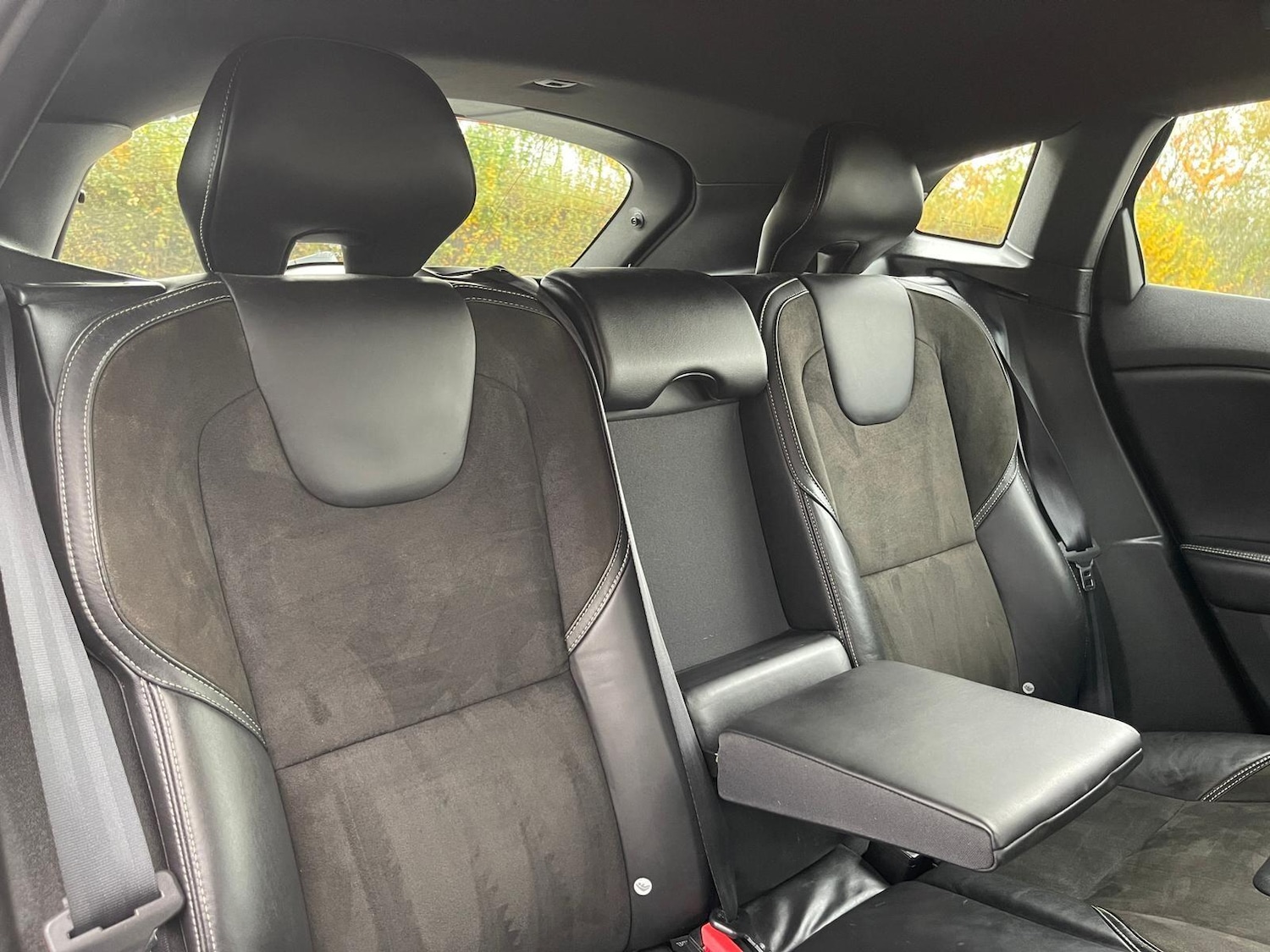 Used Volvo V40 2014 for sale - 76593414: Photo 24