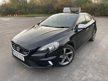 Used Volvo V40 2014 for sale - 76593414: Photo