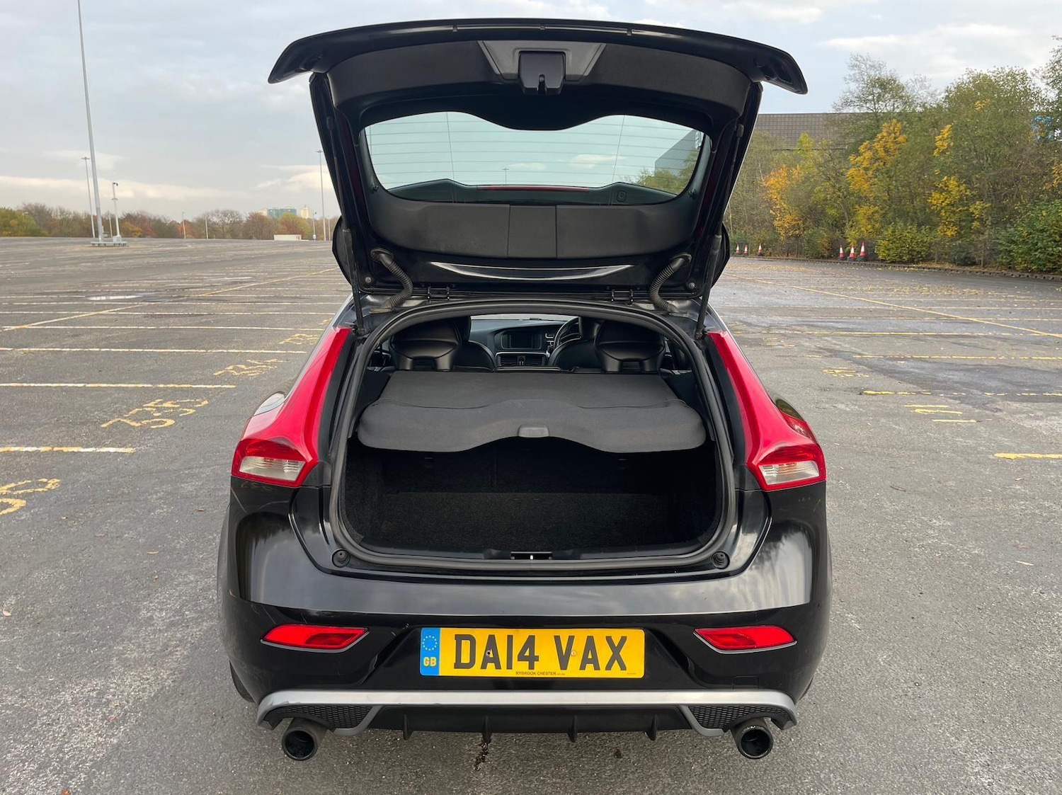 Used Volvo V40 2014 for sale - 76593414: Photo 42