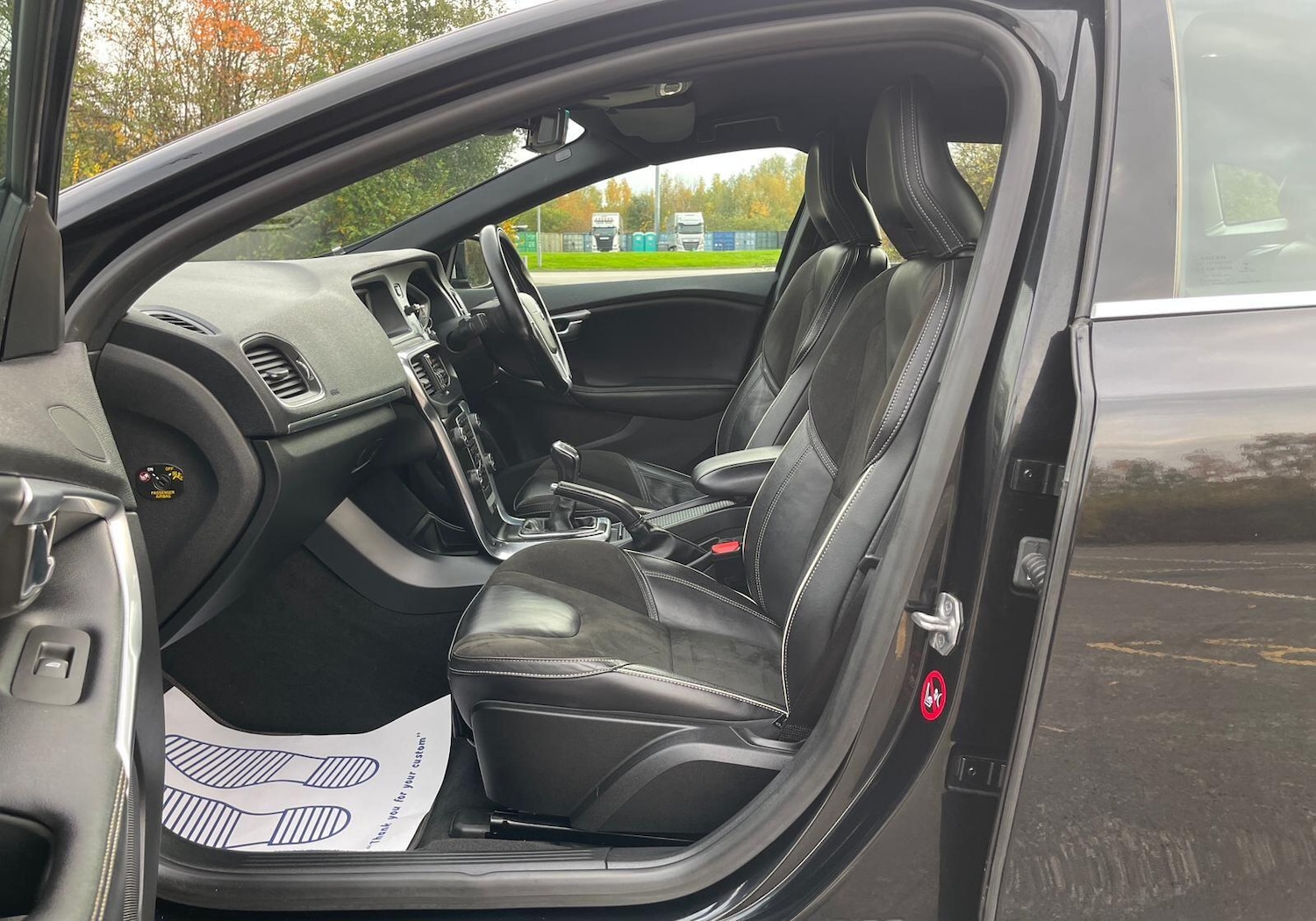 Used Volvo V40 2014 for sale - 76593414: Photo 46