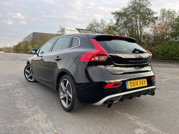 Used Volvo V40 2014 for sale - 76593414: Photo