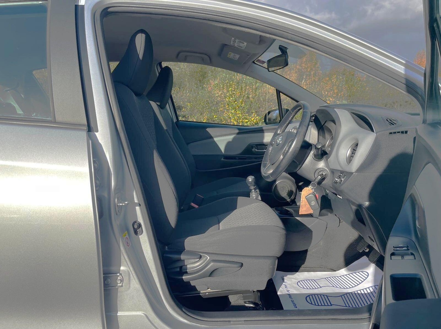 Used Toyota Yaris 2016 for sale - 76623134: Photo 18