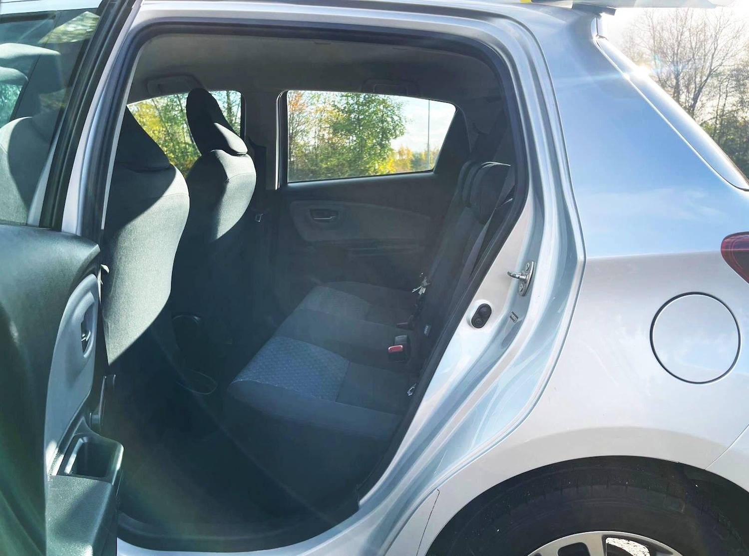 Used Toyota Yaris 2016 for sale - 76623134: Photo 25