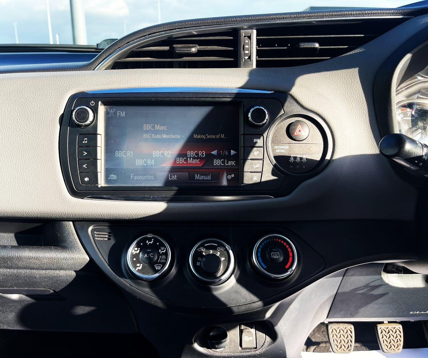 Used Toyota Yaris 2016 for sale - 76623134: Photo 38