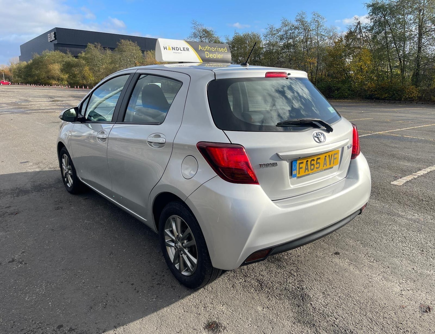 Used Toyota Yaris 2016 for sale - 76623134: Photo 5