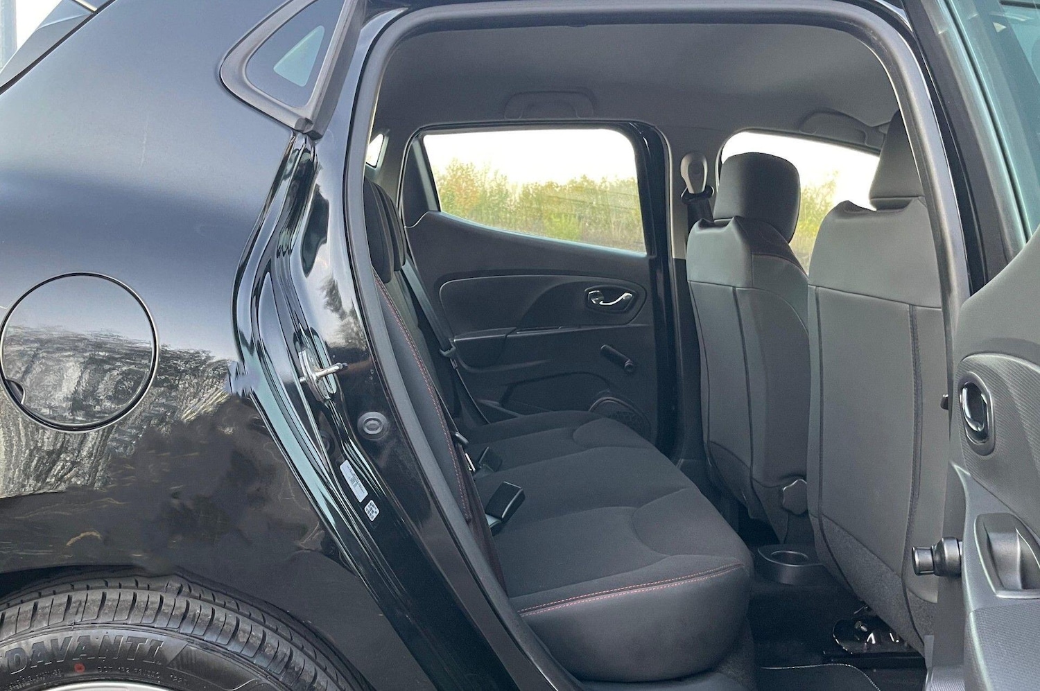 Used Renault Clio 2013 for sale - 76593395: Photo 21