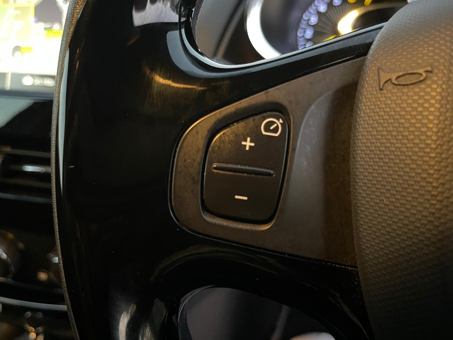 Used Renault Clio 2013 for sale - 76593395: Photo 28