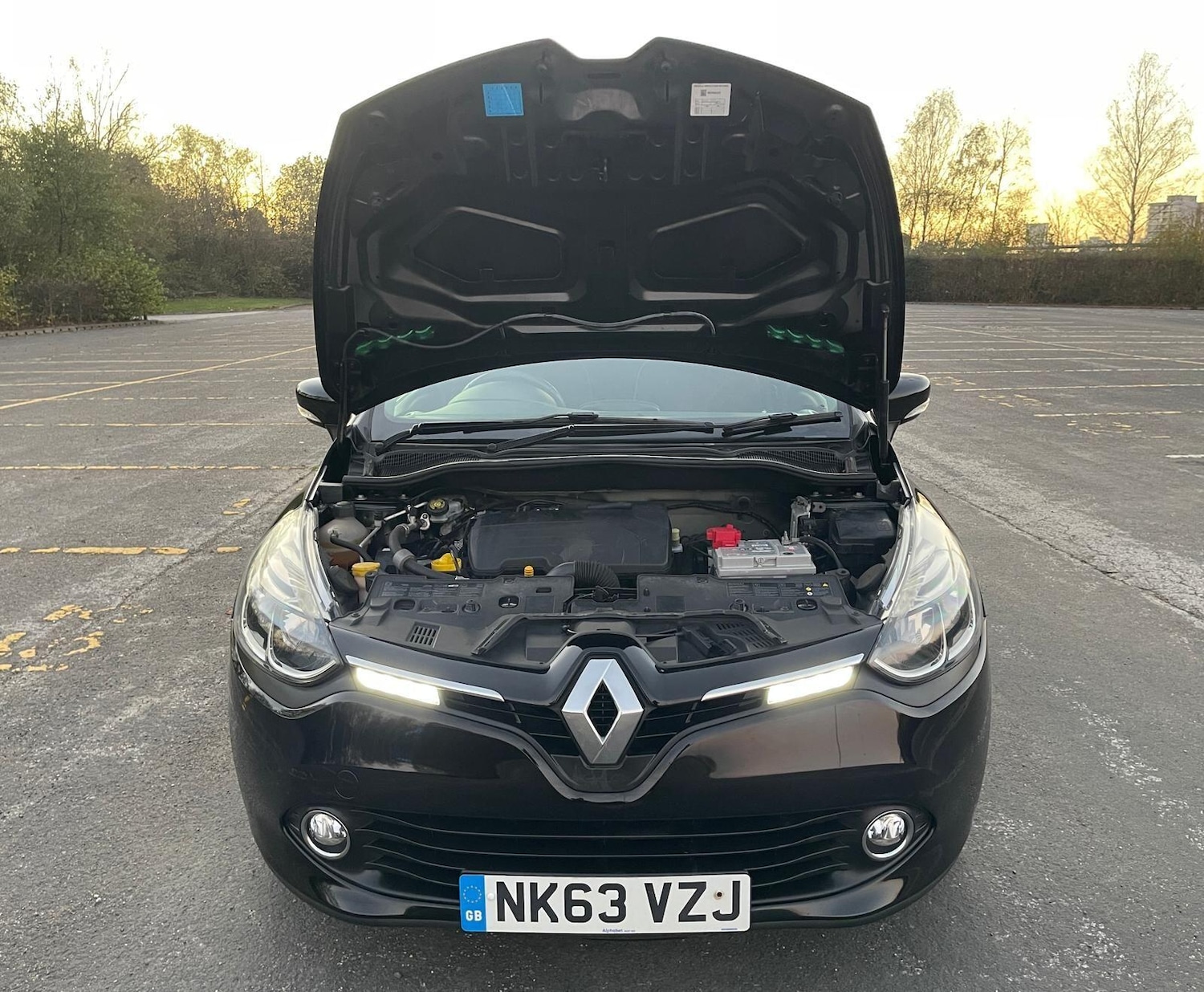 Used Renault Clio 2013 for sale - 76593395: Photo 33