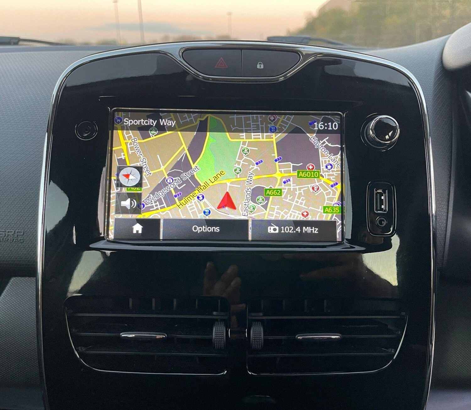 Used Renault Clio 2013 for sale - 76593395: Photo 37