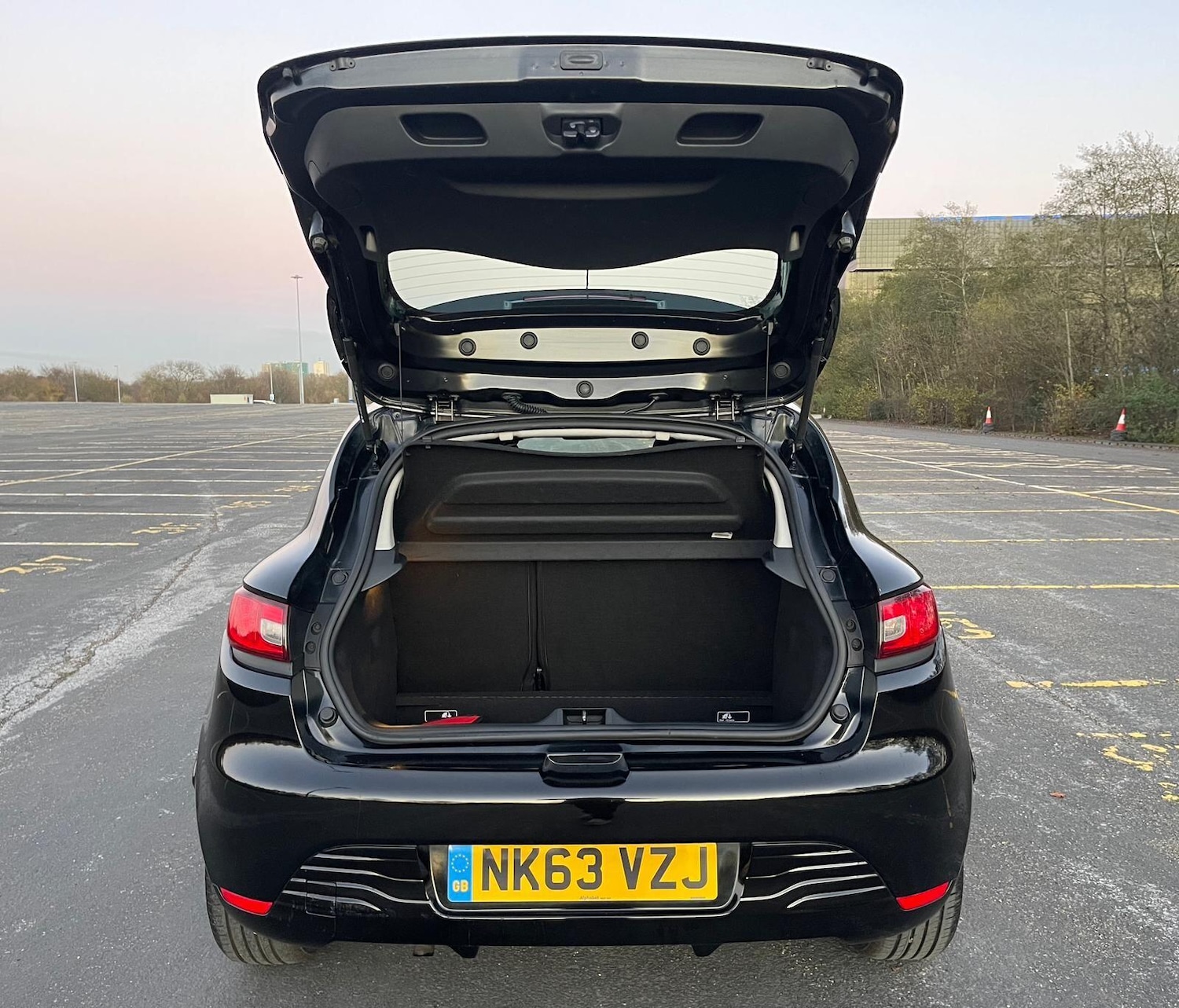 Used Renault Clio 2013 for sale - 76593395: Photo 44