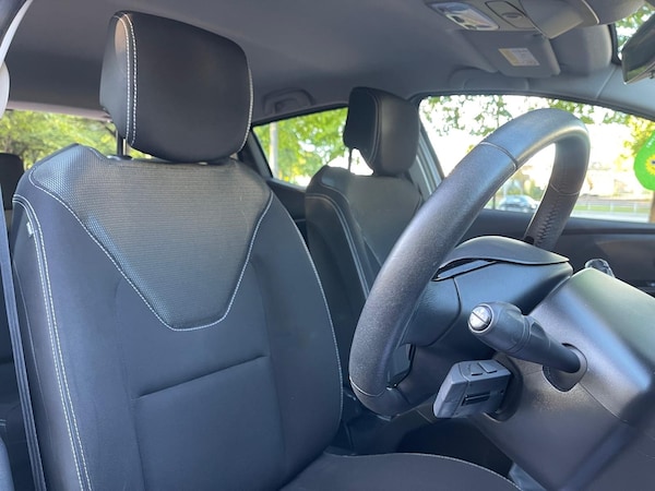 Used Renault Clio 2013 for sale - 76017243: Photo 18