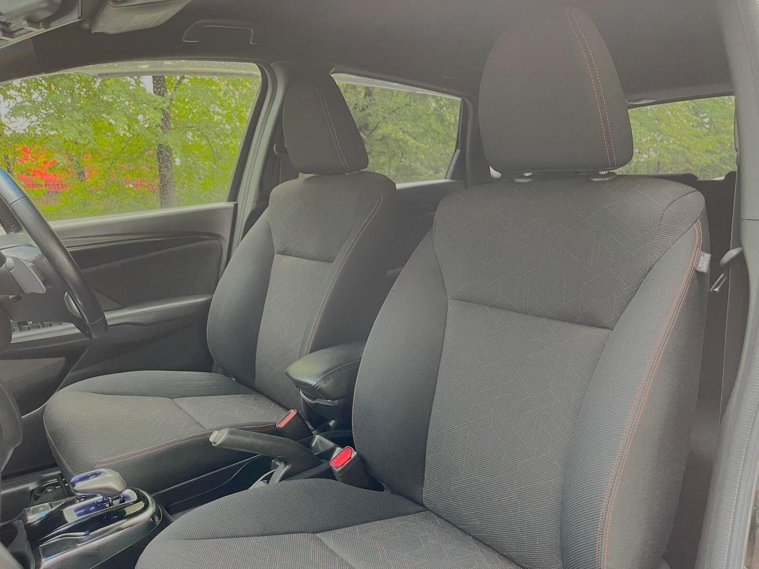 Used Honda Fit for sale - 76593409: Photo 28