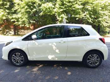 Used Toyota Yaris 2015 for sale - 75216077: Photo