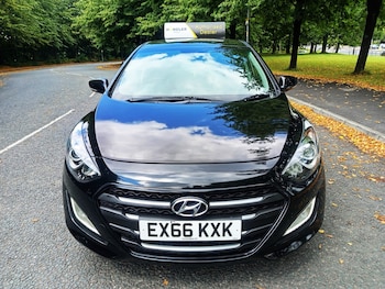 Used Hyundai i30 2016 for sale - 75304526: Photo